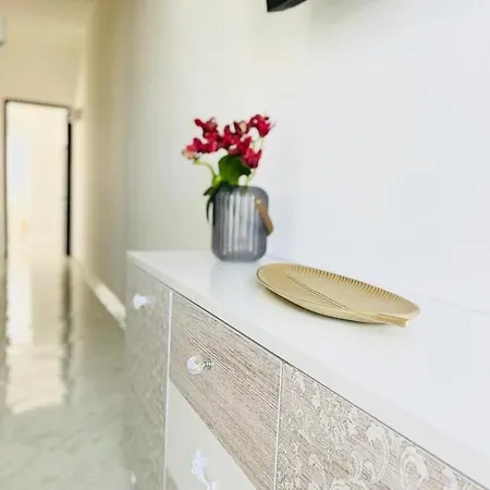 شقة Sweet